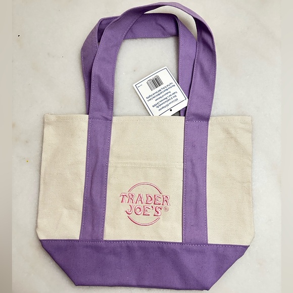 Trader Joe’s Easter Lavender and Cream Tote Bag - Picture 2 of 2
